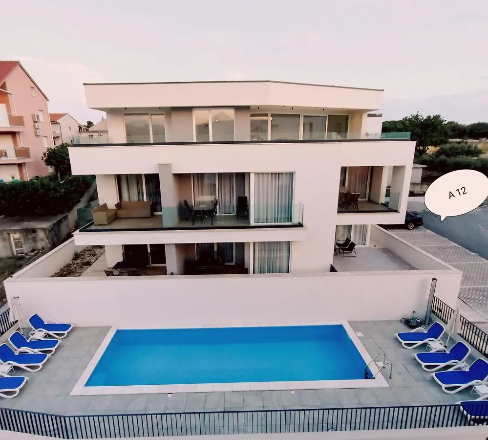 Villa Apartment Laganini Okrug Gornji