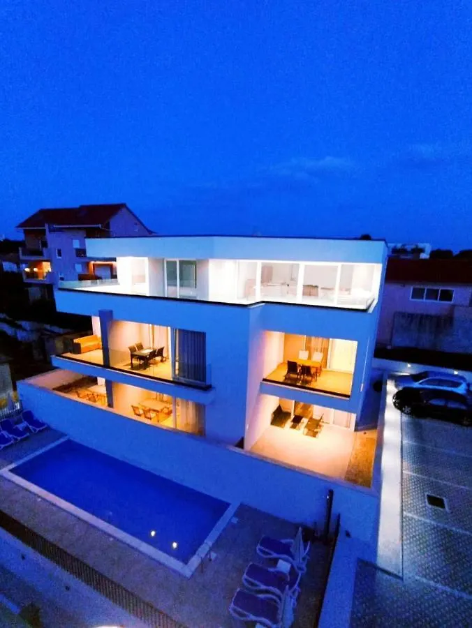 Villa Apartment Laganini Okrug Gornji