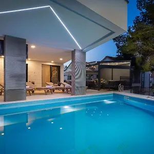 Valentina Apartment