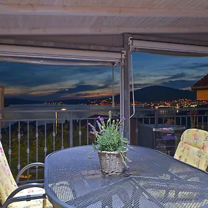 Tomislav Guest house